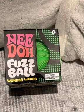 Nee Doh Fuzz Ball Wonder Waves - Green